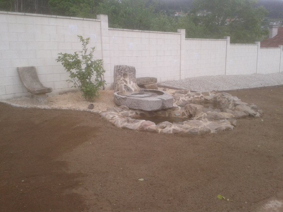 diseño de jardin con estanque