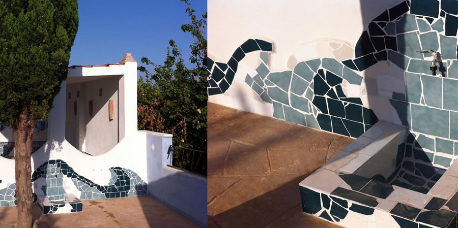 Diseño y ejecución de pérgola con motivos marinos y técnica de mosaico.