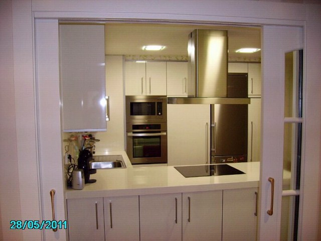 DOBLE PUERTA COCINA