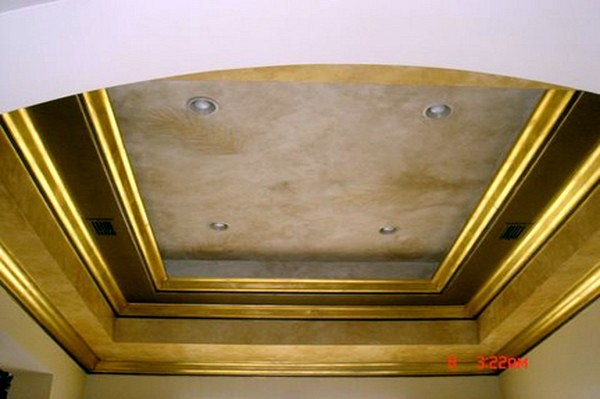 Dorado de moldura y falso estuco