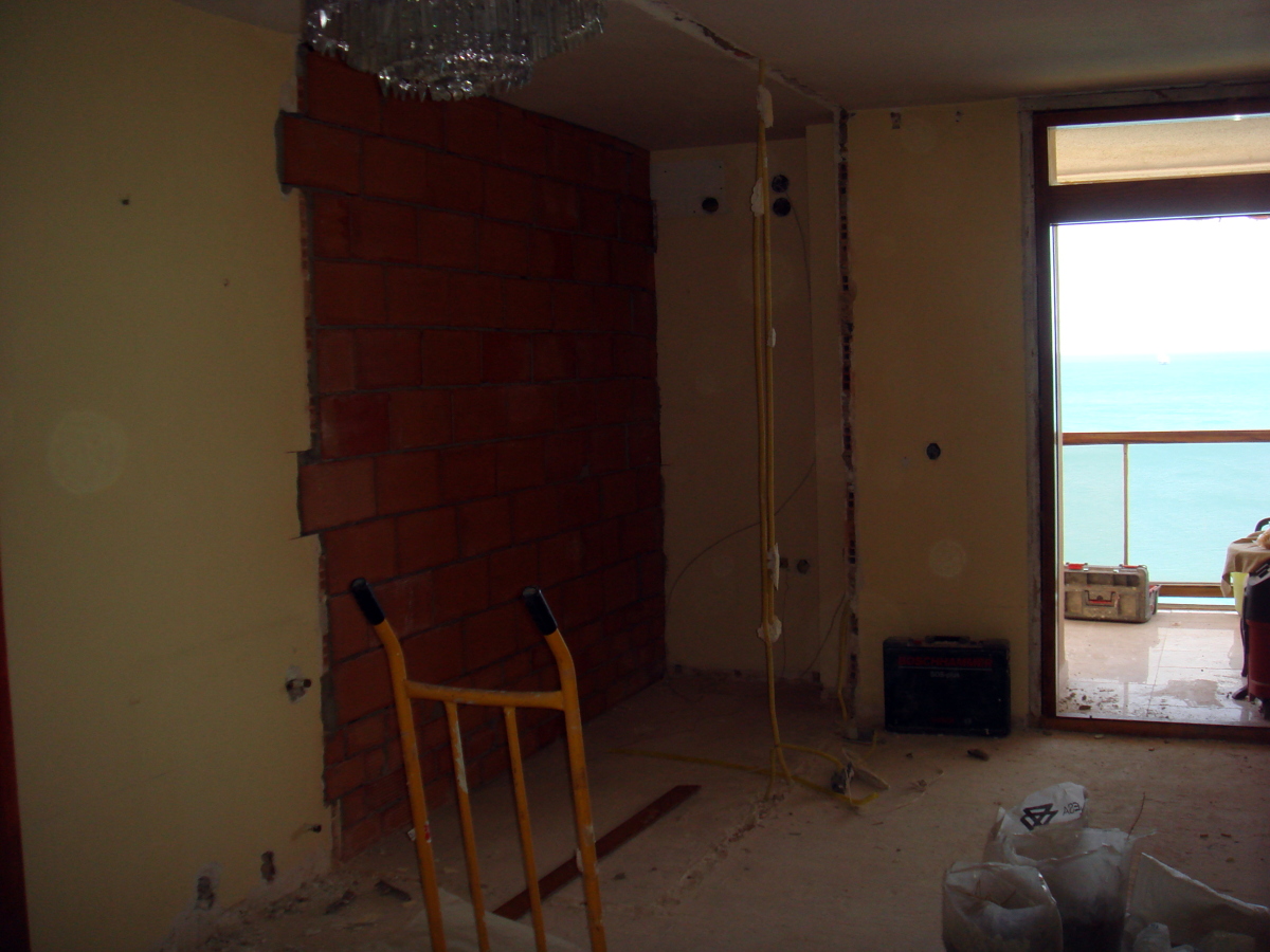 DORMITORIO NUPCIAL ,SALON (ANTES)