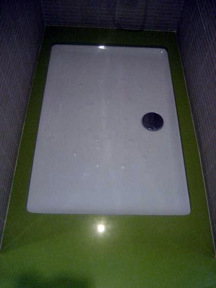 DOS BAÑOS EN UNO:DETALLE FORRADO DUCHA COMUN