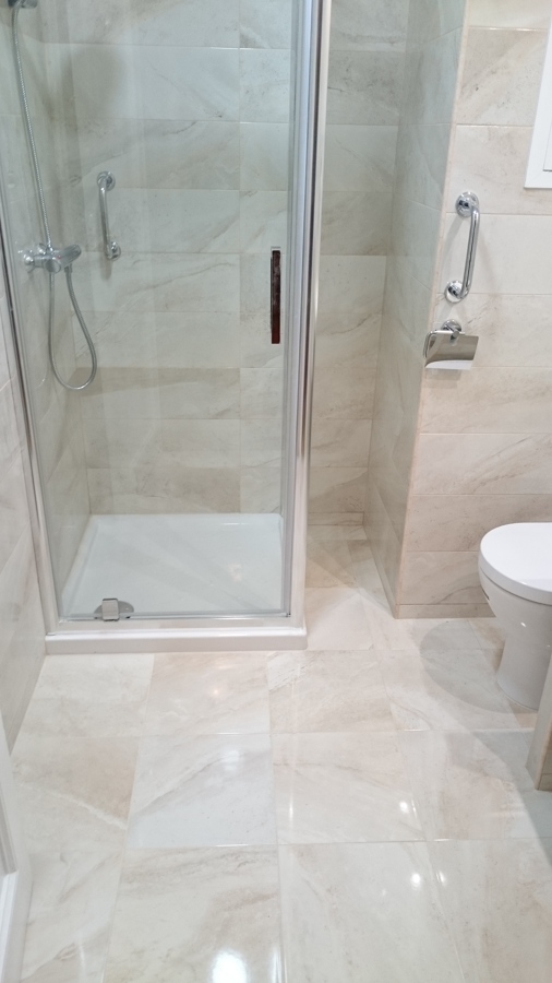 mampara  con plato de ducha 