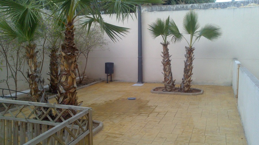 limpieza de jardineria y piscina comunitaria