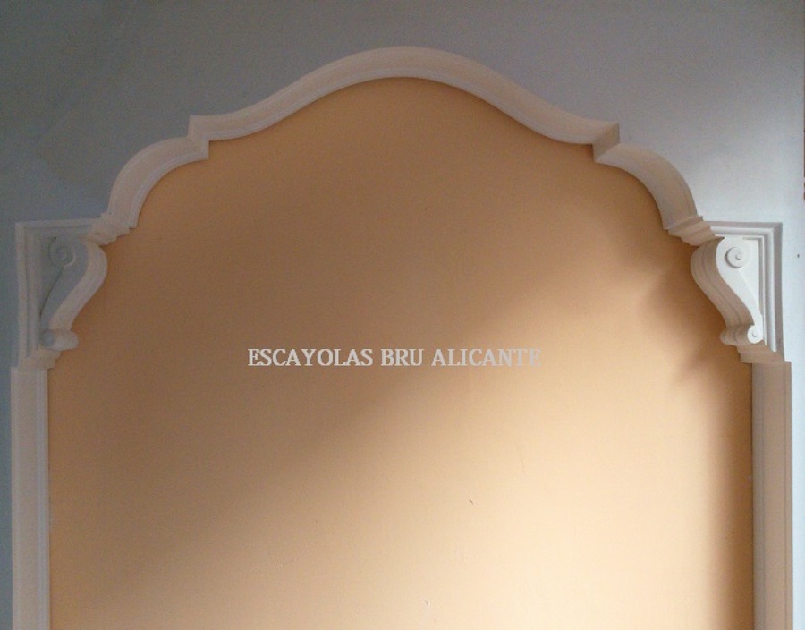 arco de escayola de 15cm de brenca, éste tipo de arcos podemos acortarlos a 80cm y ensanchar hasta mas de 2 metros