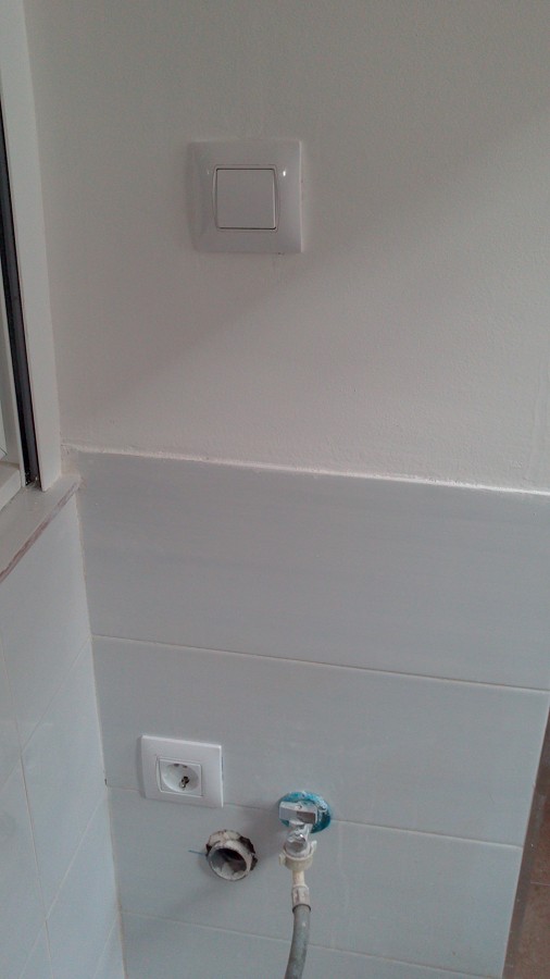 Acabado alicatado y grifería