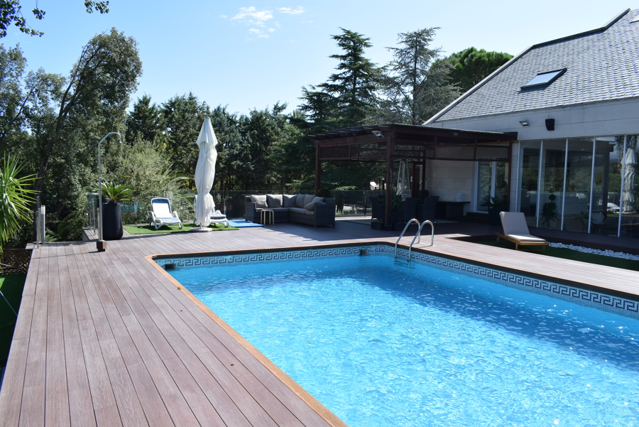 piscina Chalet Las Rozas