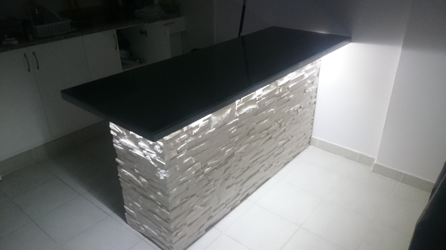Barra cocina con luces