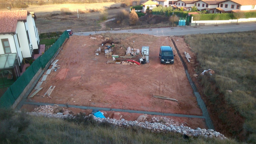 Encofrafo para cerraje de parcela