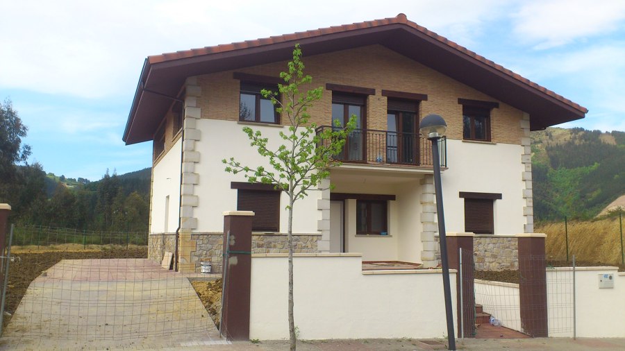 Fachada Principal -  Vivienda unifamiliar Ermua - 