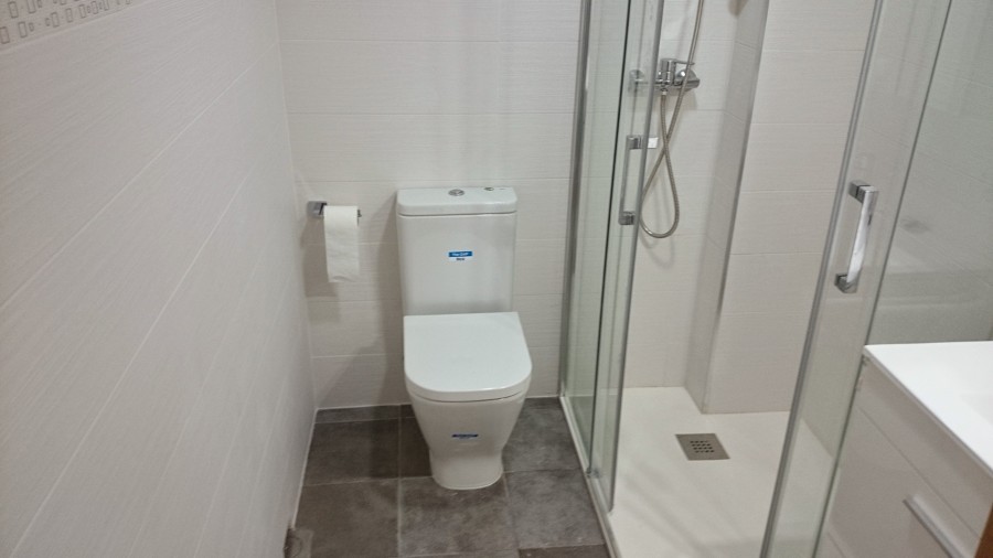 Reforma de baño en apartamento.