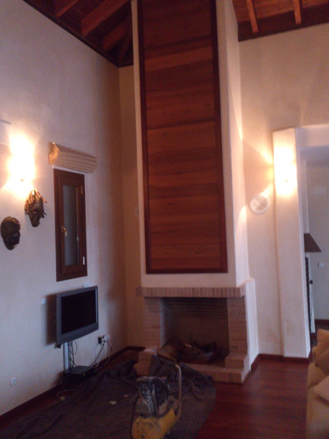 CHIMENEA CON FRONTAL FORRADO DE IPE