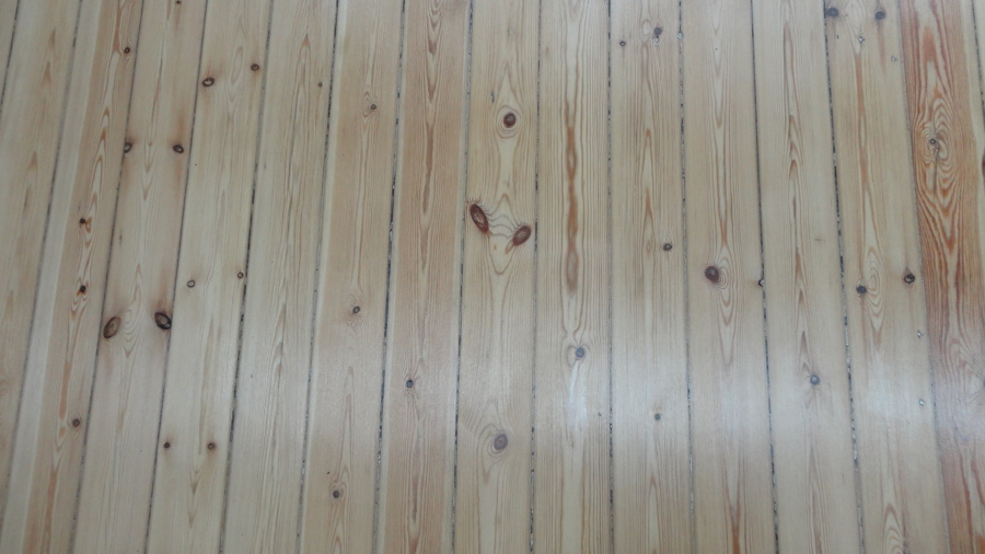 Tarima de pino (después)