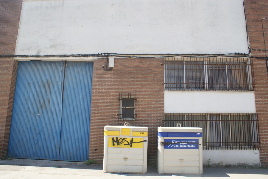 Vista frontal de Nave industrial a Peritar