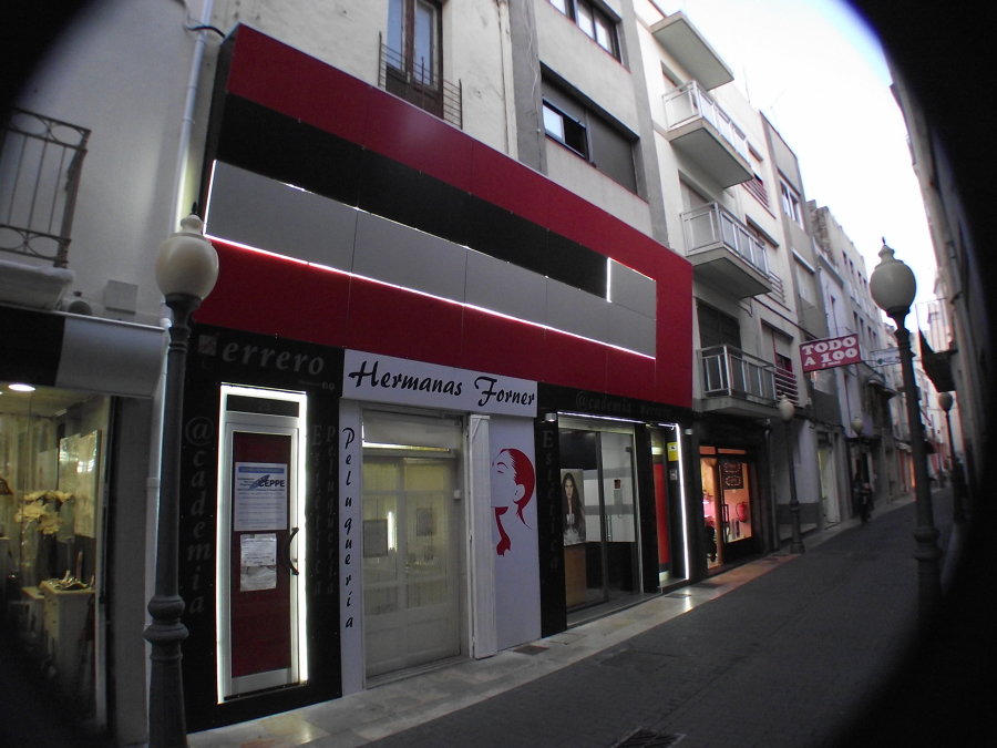 FACHADAS COMERCIALES