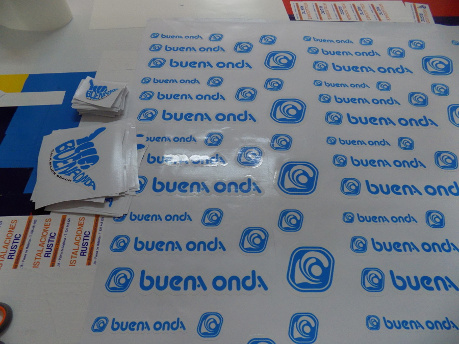 PEGATINAS PERSONALIZADAS