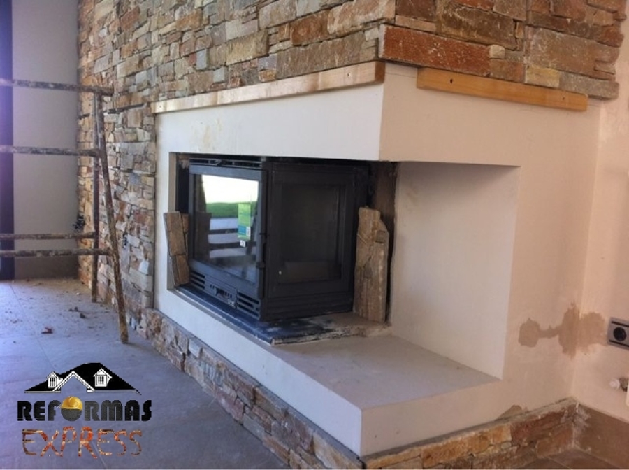 CHIMENEA EN EL APARTAMENTO