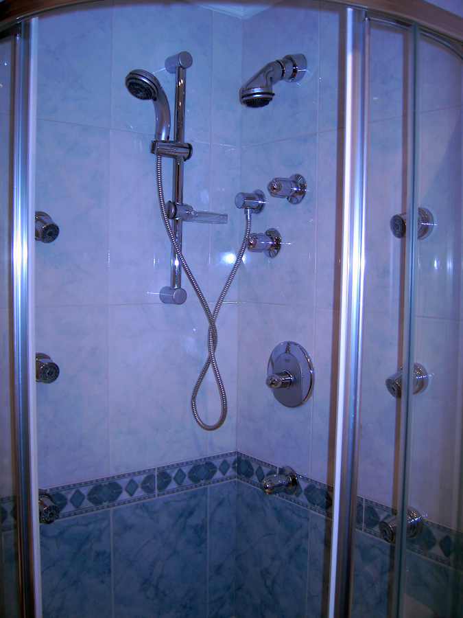 Ducha realizada por Tecnam