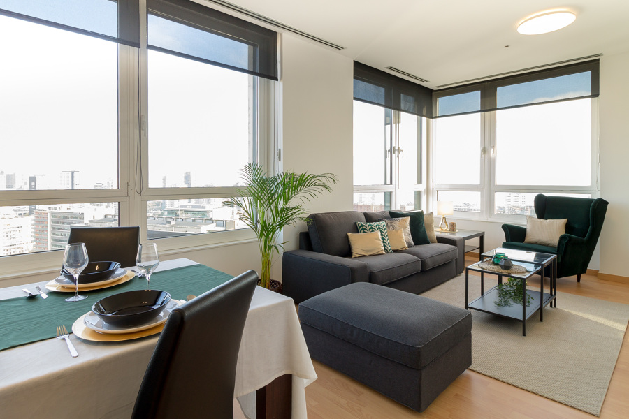 Salón Comedor | Dúplex Diagonal Mar | by Carmela Cebrián