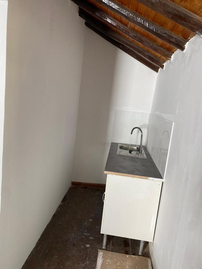 pared de pladur y colocacion de pequeña cocina