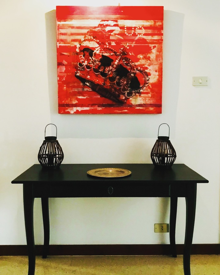 Mesa en Hall de entrada.