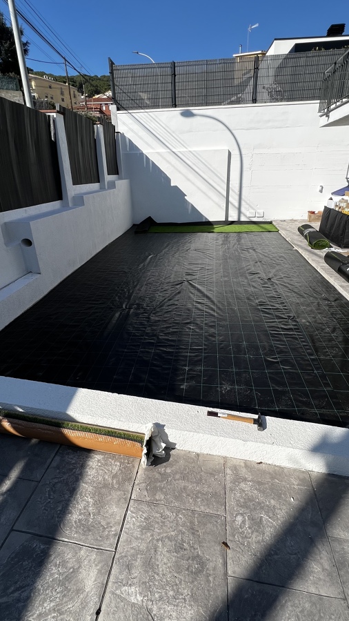 Colocación malla antihierba