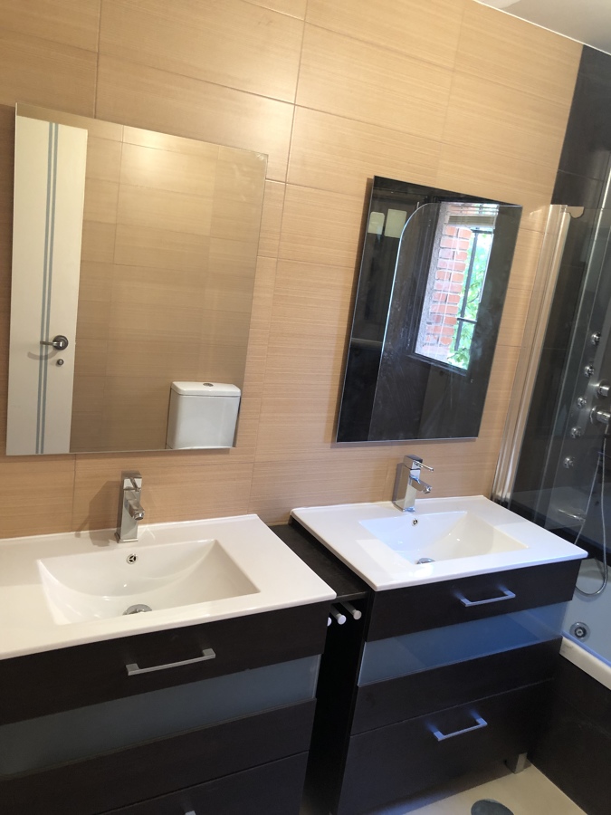 Alicatado baño y colocación de sanitarios y accesorios