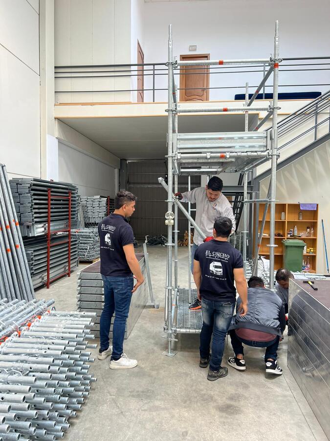 Montaje y traslado de andamios