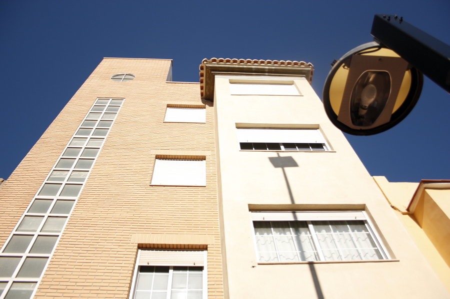 Edifcio de tres viviendas