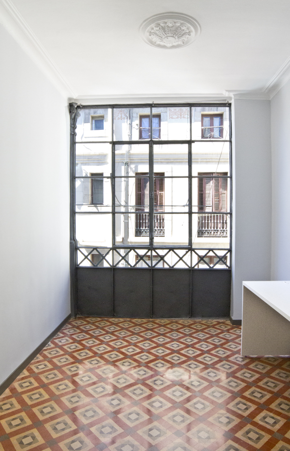 Galería estilo neoclásico restaurado.