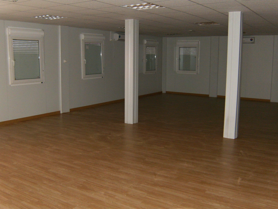 EDIFICIO AUXILIAR AULAS INTERIOR