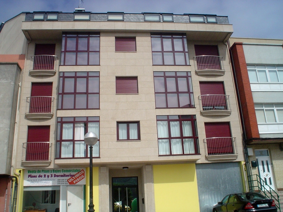 EDIFICIO DE 16 VIVIENDAS EN MEICENDE