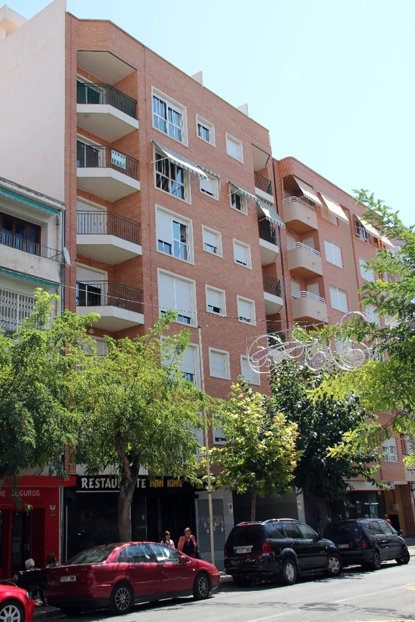 EDIFICIO DE 18 VIVIENDAS