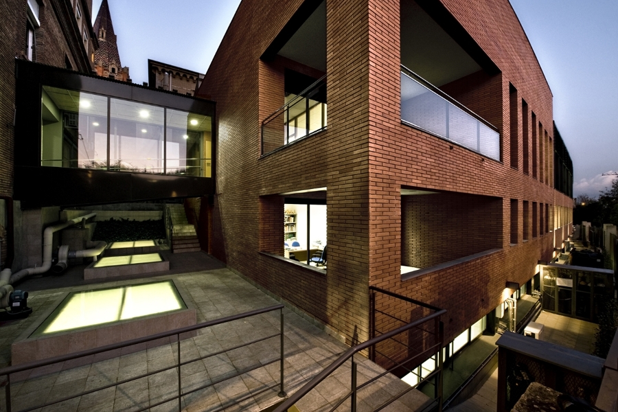 Edificio de Bioinginiería del "Instituto Químico de Sarriá"