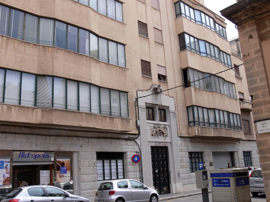 EDIFICIO DE VIVIENDAS, CALLE FONT I MONTEROS (PALMA)