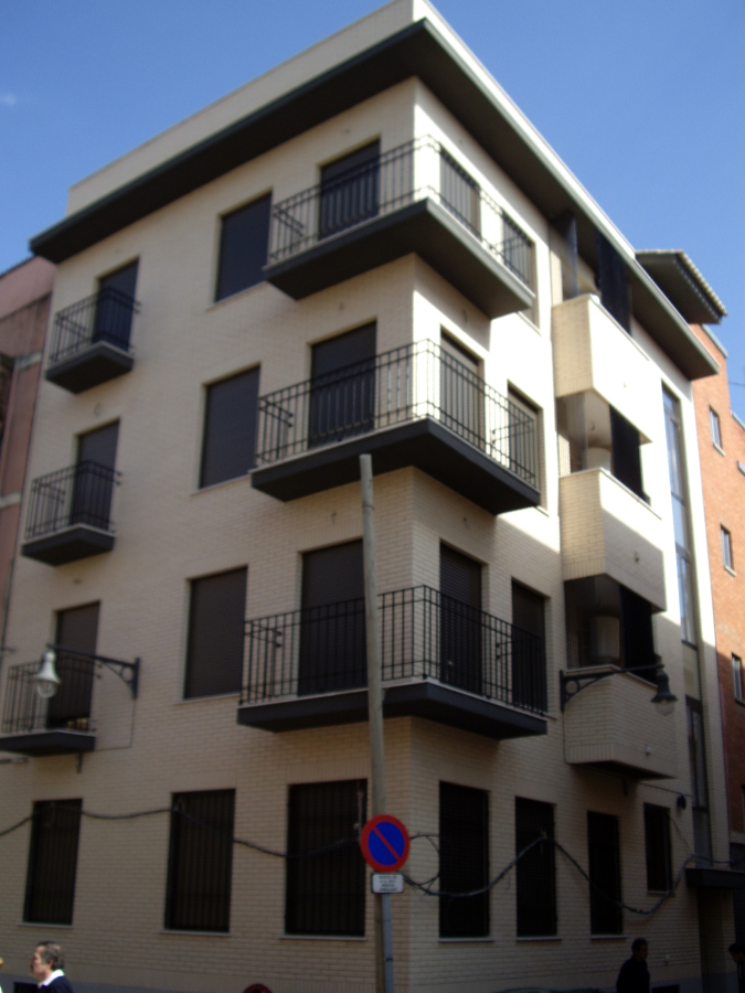 Edificio de viviendas Chirivella