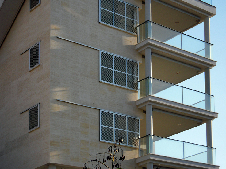 Edificio de viviendas en Cala Mayor