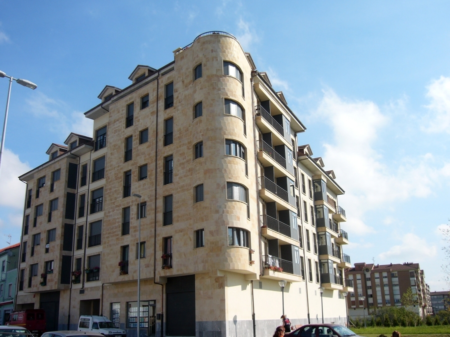 Edificio de viviendas en El Berrón (Siero)