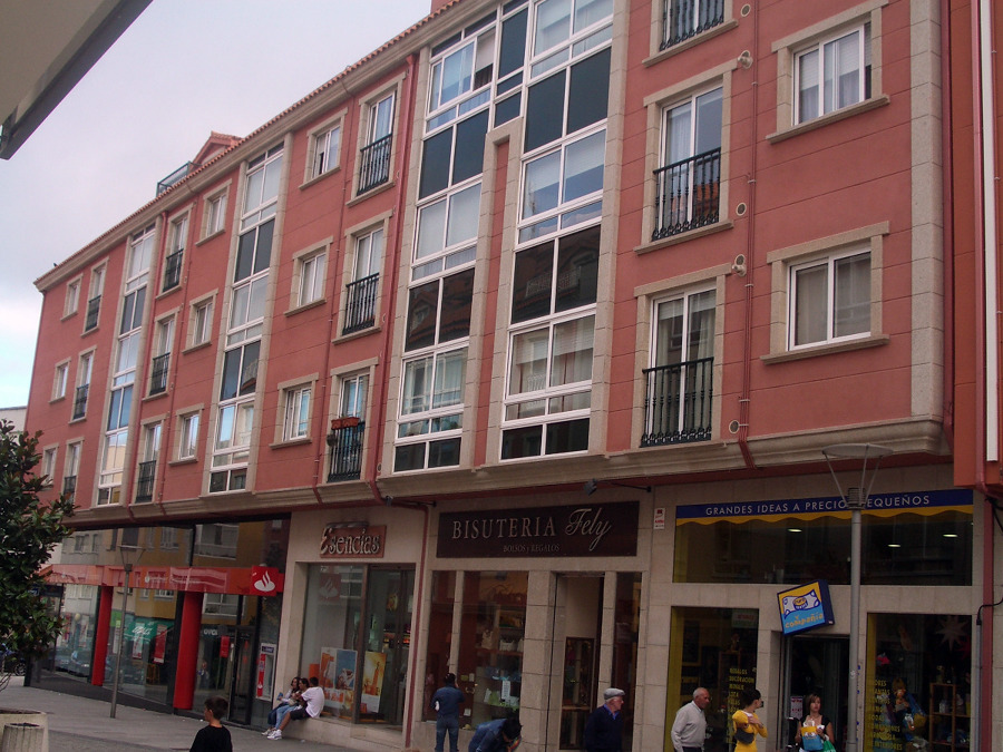 Edificio en Peatonal Arteixo