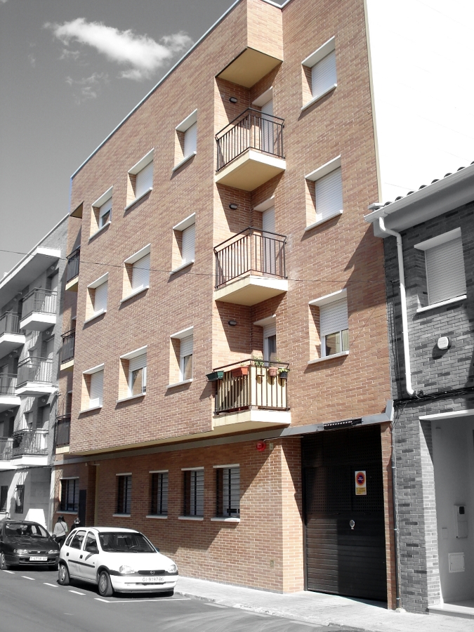 Edificio Plurifamiliar. 12 Viviendas ( TGN )