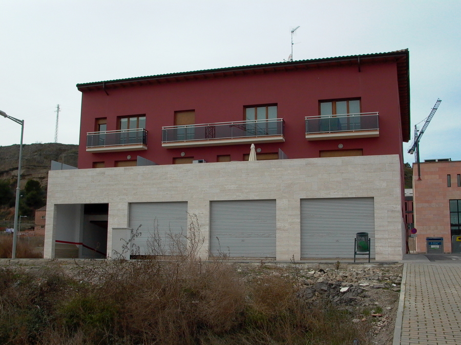 EDIFICIO PLURIFAMILIAR 