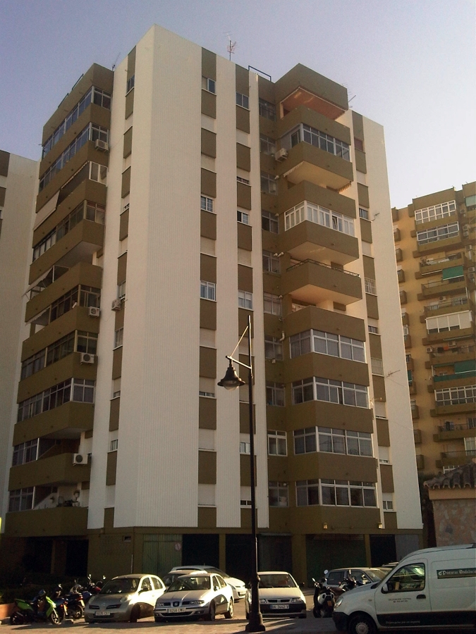 EDIFICIO AJOLIN EN FUENGIROLA 