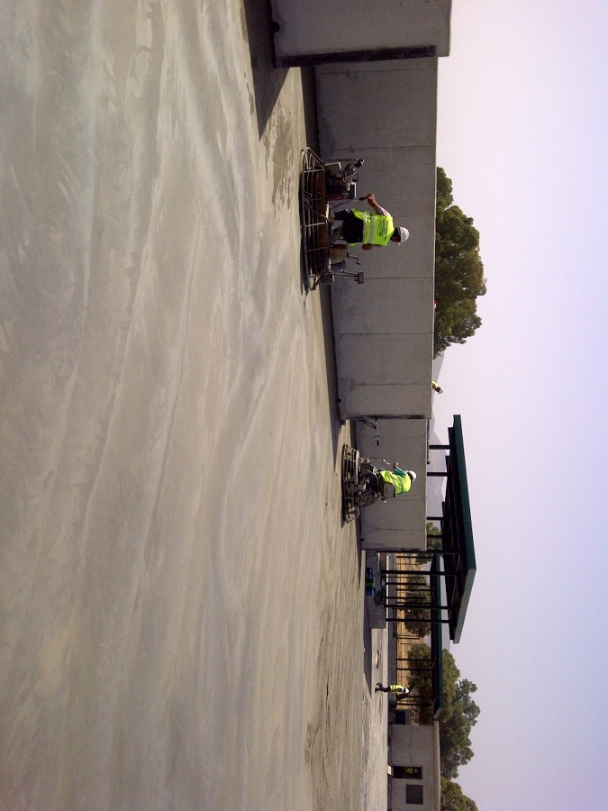 Ejecución de solera de hormigón fratasado