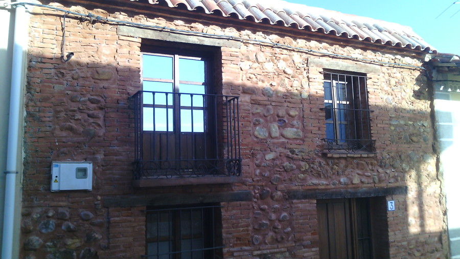 Ejecucion de vivienda con conservacion de fachada