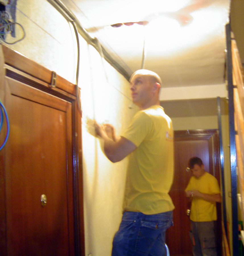 Electricista de Madrid. Autorizado. Económico 680 182 969