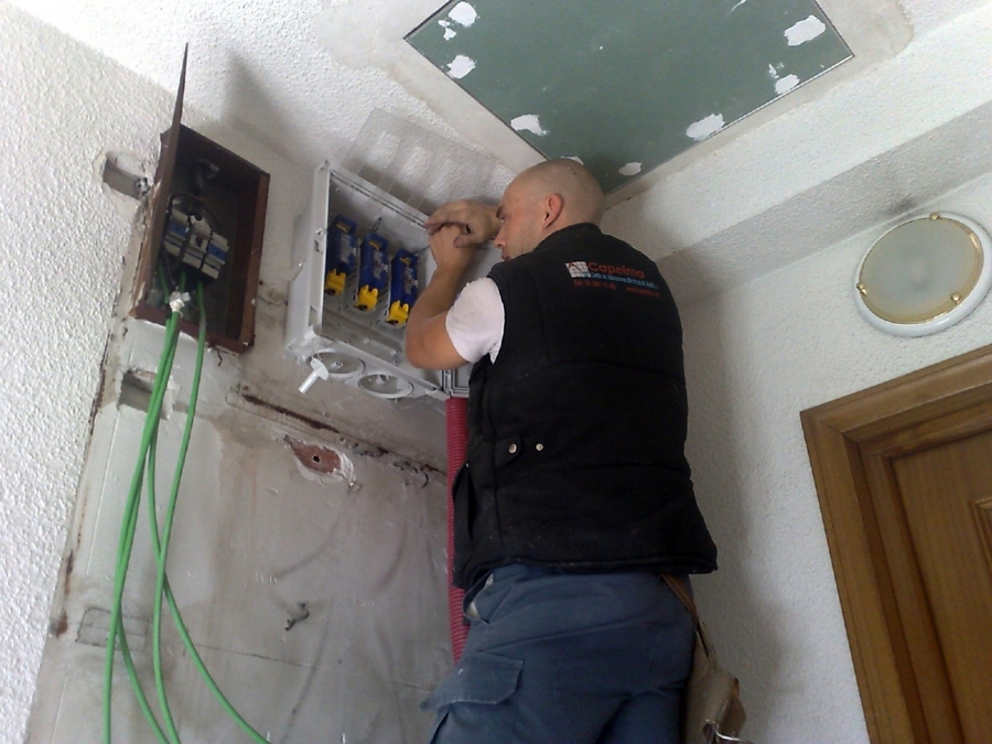 Electricista de Madrid. Autorizado. Económico 680 182 969