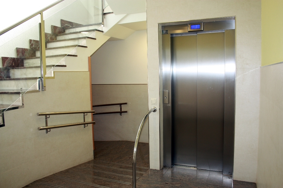 Eliminación de barreras arquitectónicas en Avenida Yerri 5 (Estella)