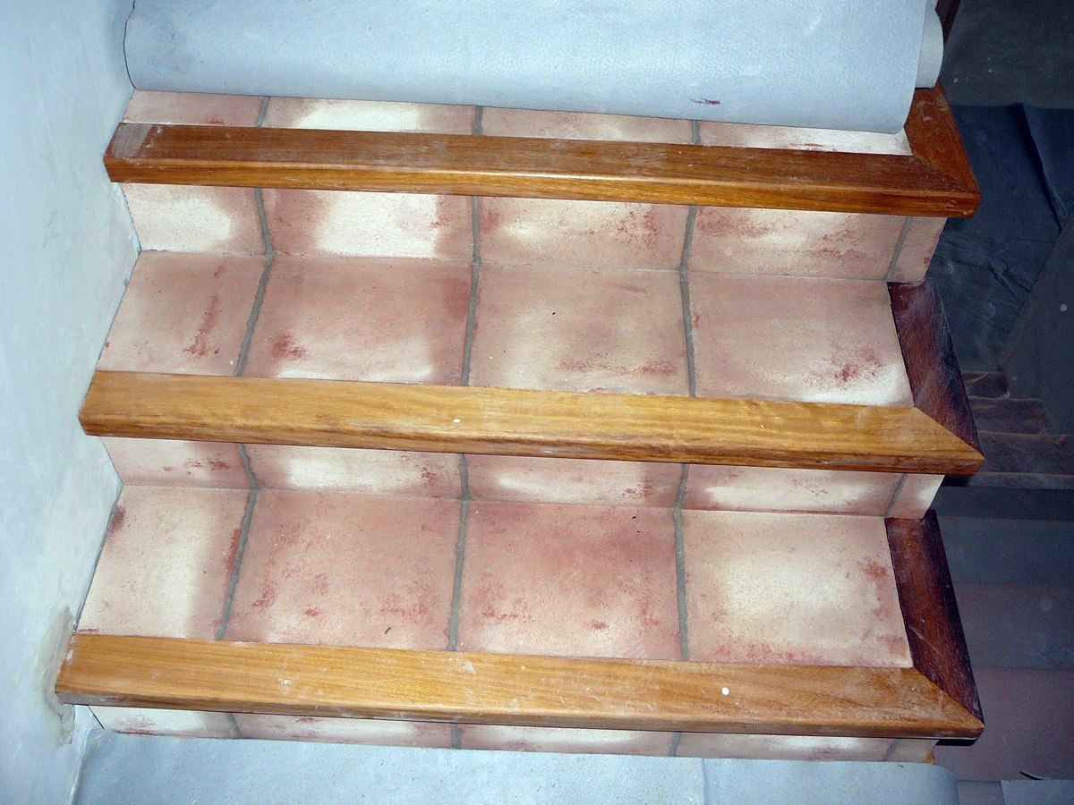 embaldosado de peldaños