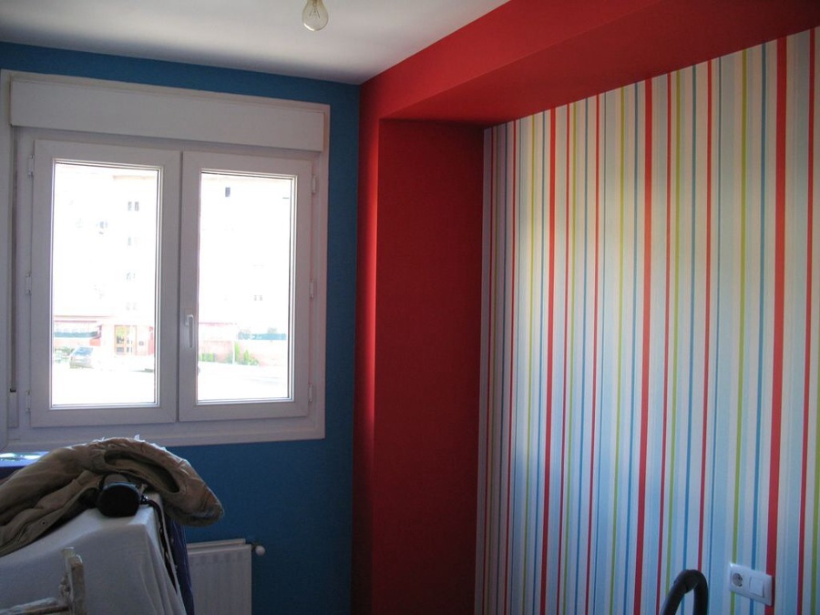 Empapelado y pintado.