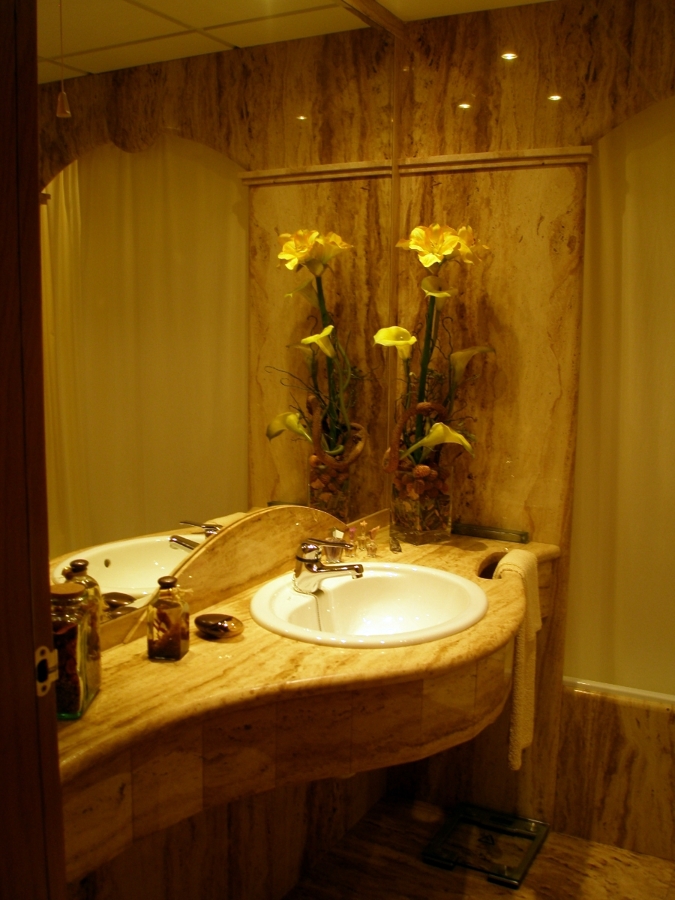 Encimera baño mármol travertino Nacional madera